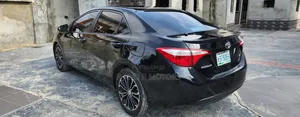 Toyota Corolla 2016 Black
