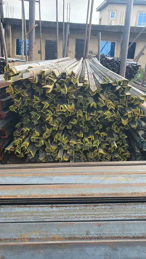 50x50x4mm Angle /2x2x4mm Angle