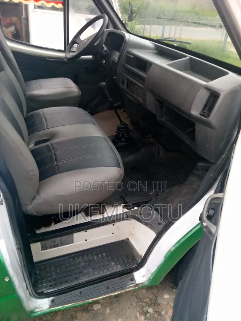Ford Transit 2000 White