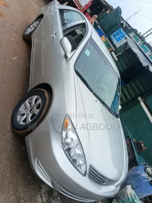 Toyota Camry LE 4dr Sedan (2.4L 4cyl 4A) 2004 Silver