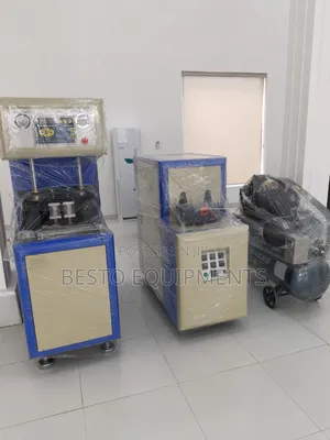 Plastic Bottle Making Machine Pet Blowing Machine.
