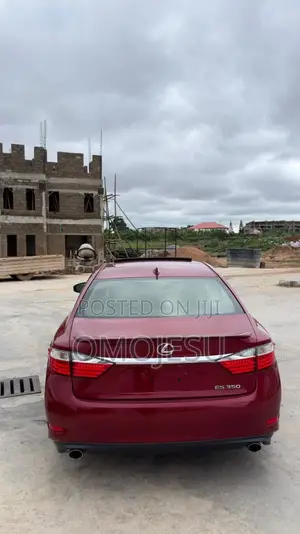 Lexus ES 250 2015 Red