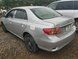 Toyota Corolla 2012 Gray