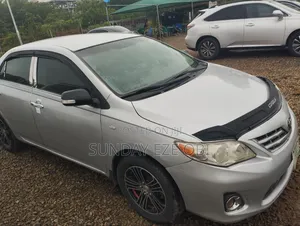 Toyota Corolla 2012 Gray