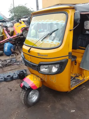 TVS King Deluxe Plus iTouch Start 2024 Yellow