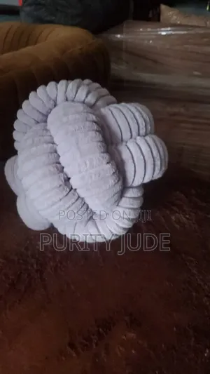 Thow Pillows