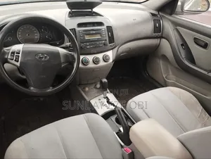 Hyundai Elantra 2008 Gray