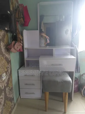 Dressing Table With Dressing Chair