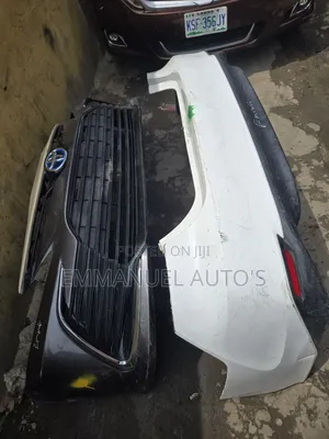 Camry 2022 Le Front and Back