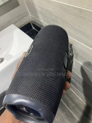 JBL Charge 5