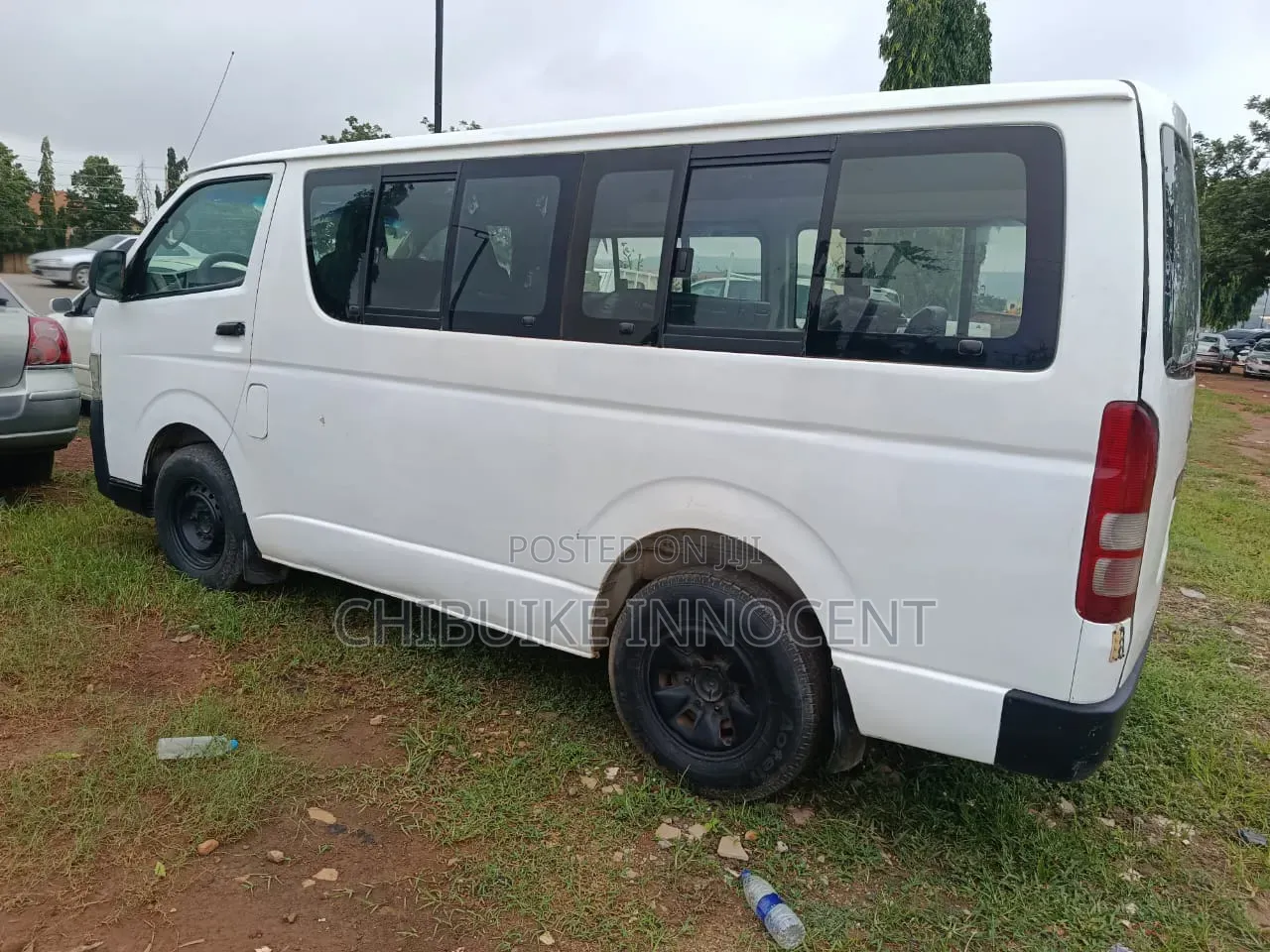 Toyota HiAce 2012 White