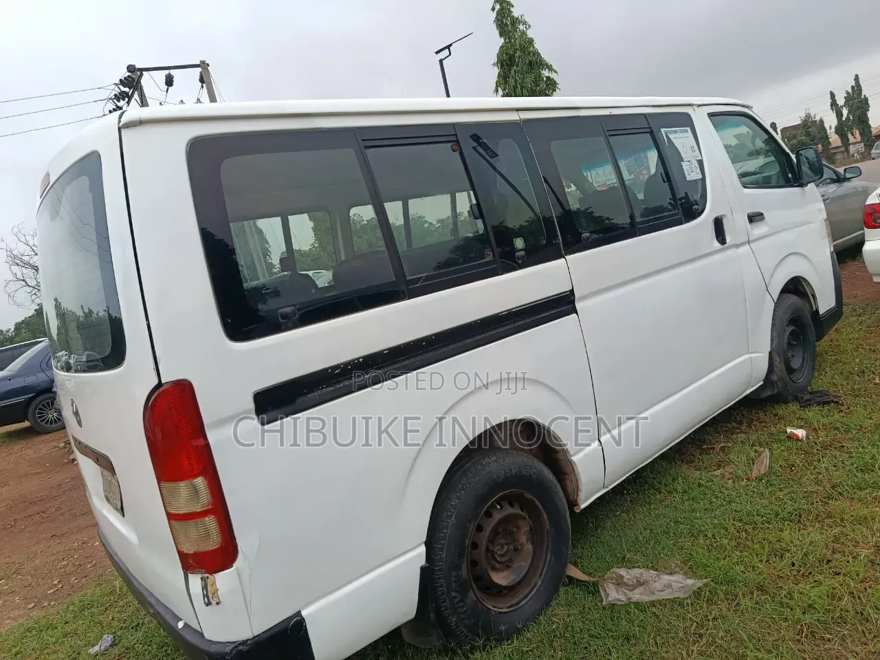 Toyota HiAce 2012 White