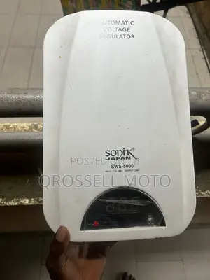 Brand New Sonik Automaic Voltage Regulator 5000