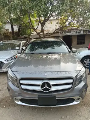 Mercedes-Benz GLA 250 2015 Gray