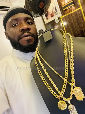 18 Karat Dubai Gold Necklace and Pendants at Per Gram