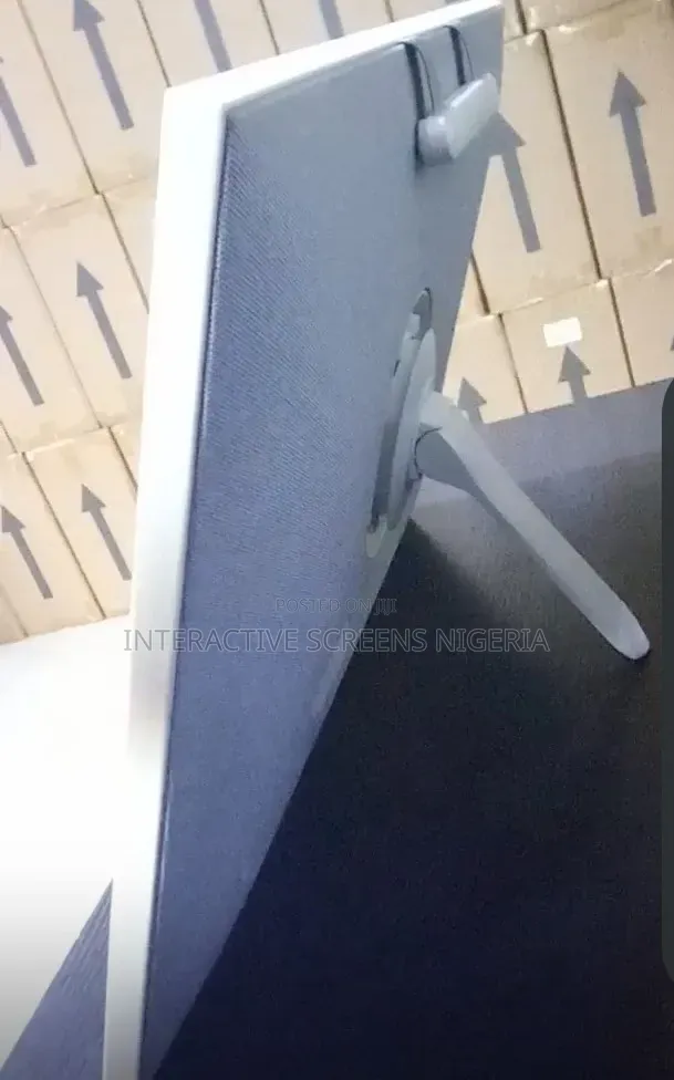27 Inches Rotating Duo-Screen With Bag