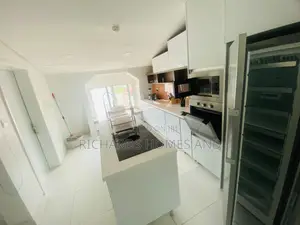 Furnished 3bdrm Apartment in Banana Island for rent