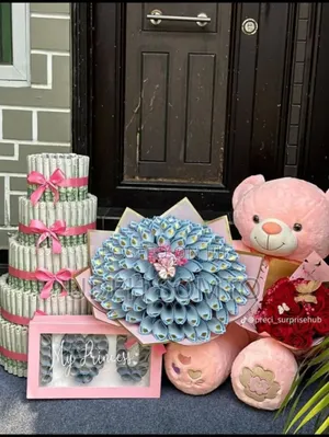 Cake's , Pastry and Surprise