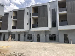 4bdrm Duplex in Utako for sale
