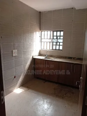 1bdrm Block of Flats in Ushafa for rent