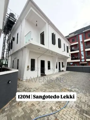 3bdrm Duplex in Lekki Phase 2 for sale