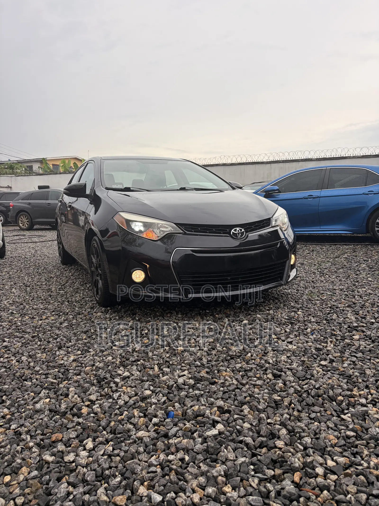 Toyota Corolla 2015 Black