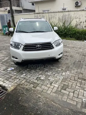 Toyota Highlander Limited 2010 White