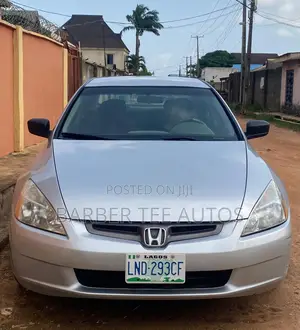 Honda Accord 2005 Silver