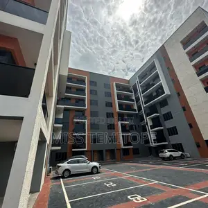 2bdrm Apartment in Lekki Phase 1 for sale