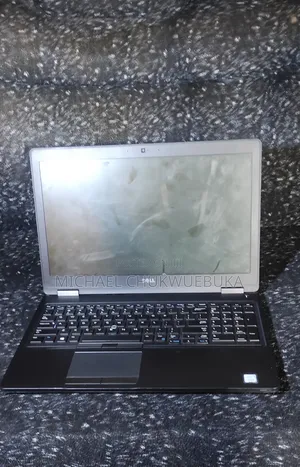 Laptop Dell Latitude 5580 8GB Intel Core i3 HDD 512GB