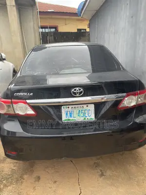 Toyota Corolla 2013 Black