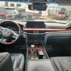 Lexus LX 2017 Black