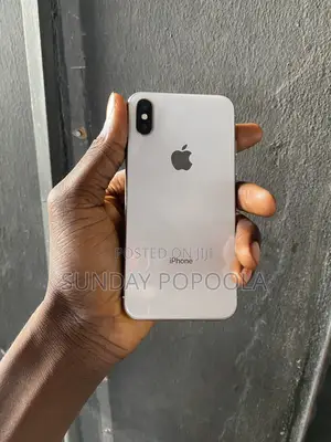 Apple iPhone X 64 GB White