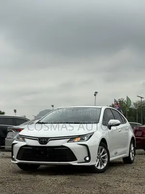 Toyota Corolla 2022 White