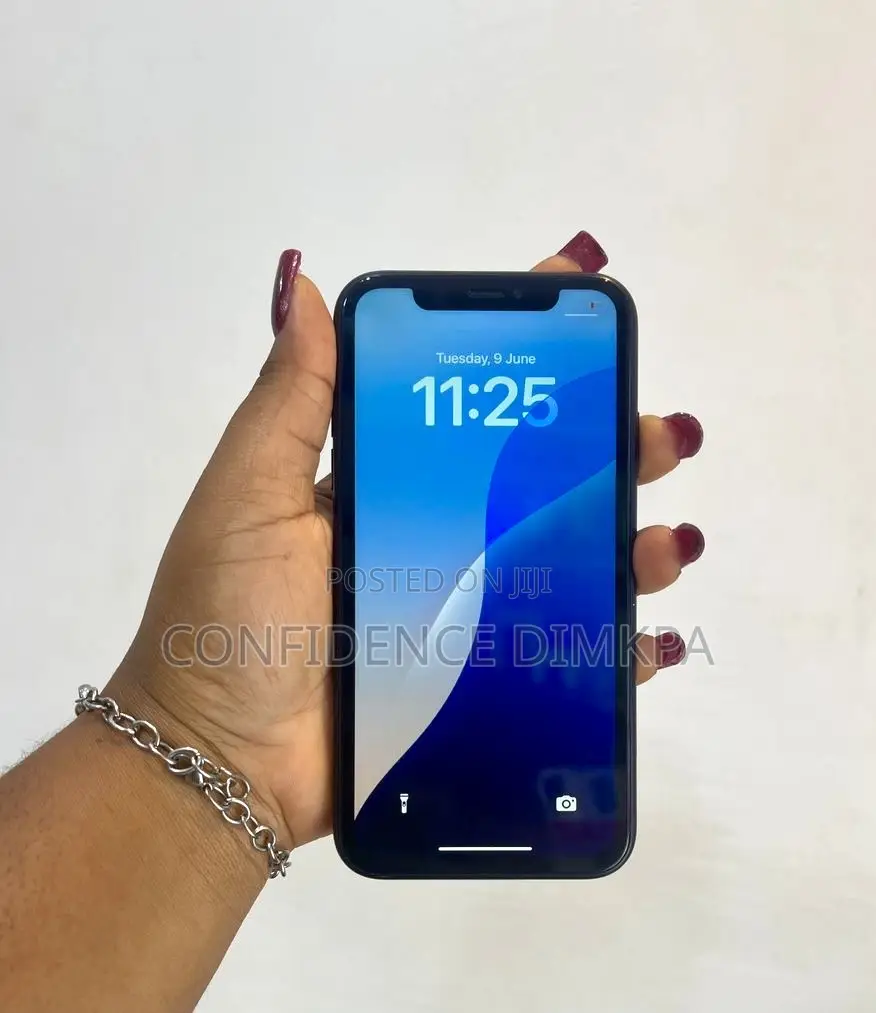 Apple iPhone XR 64 GB Black