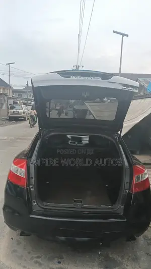 Honda Crosstour 2011 Black