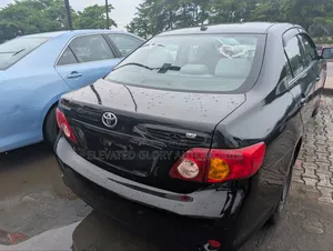 Toyota Corolla LE 4dr Sedan (1.8L 4 cyl 4A) 2009 Black