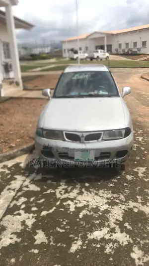 Mitsubishi Carisma 2002 Silver