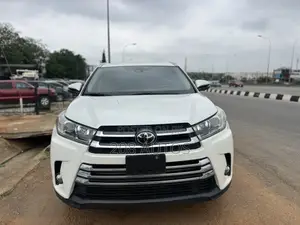 Toyota Highlander Limited 4x4 V6 (3.5L 6cyl 8A) 2018 White
