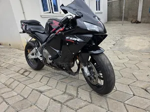 Honda CBR 2004 Gray