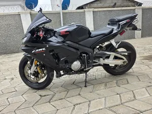 Honda CBR 2004 Gray