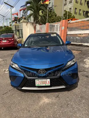 Toyota Camry XSE V6 FWD (3.5L 6cyl 8AM) 2018 Blue