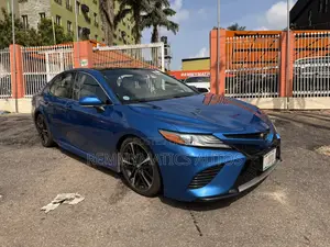 Toyota Camry XSE V6 FWD (3.5L 6cyl 8AM) 2018 Blue