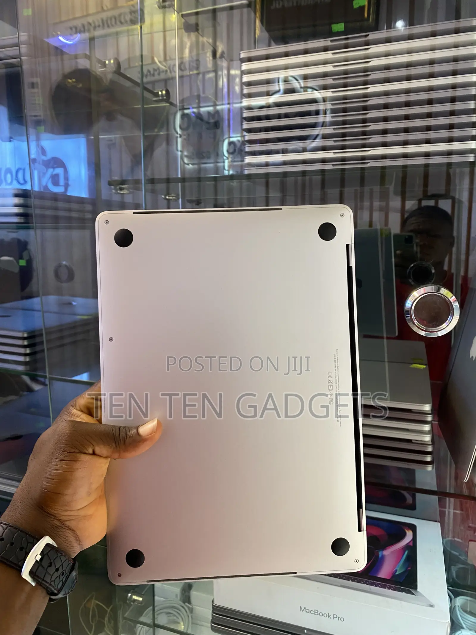 Laptop Apple MacBook 2018 16GB Intel Core 7 SSD 1T