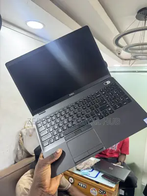 Laptop Dell Precision 15 3541 16GB Intel Core i7 SSD 256GB