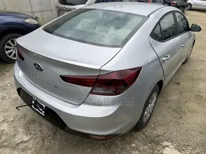 Hyundai Elantra ECO 2019 Silver