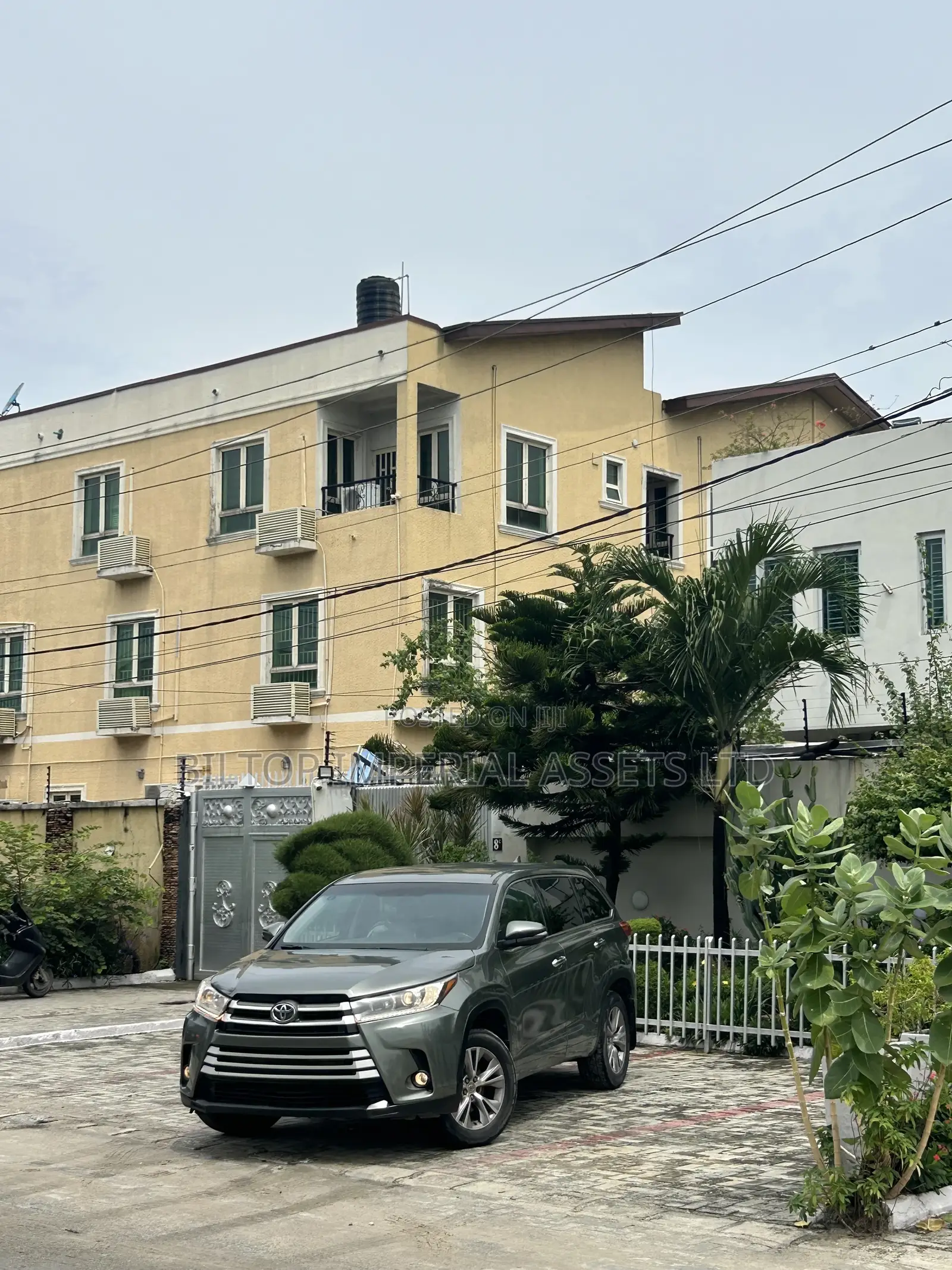 Toyota Highlander LE 4dr SUV (3.5L 6cyl 6A) 2015 Green