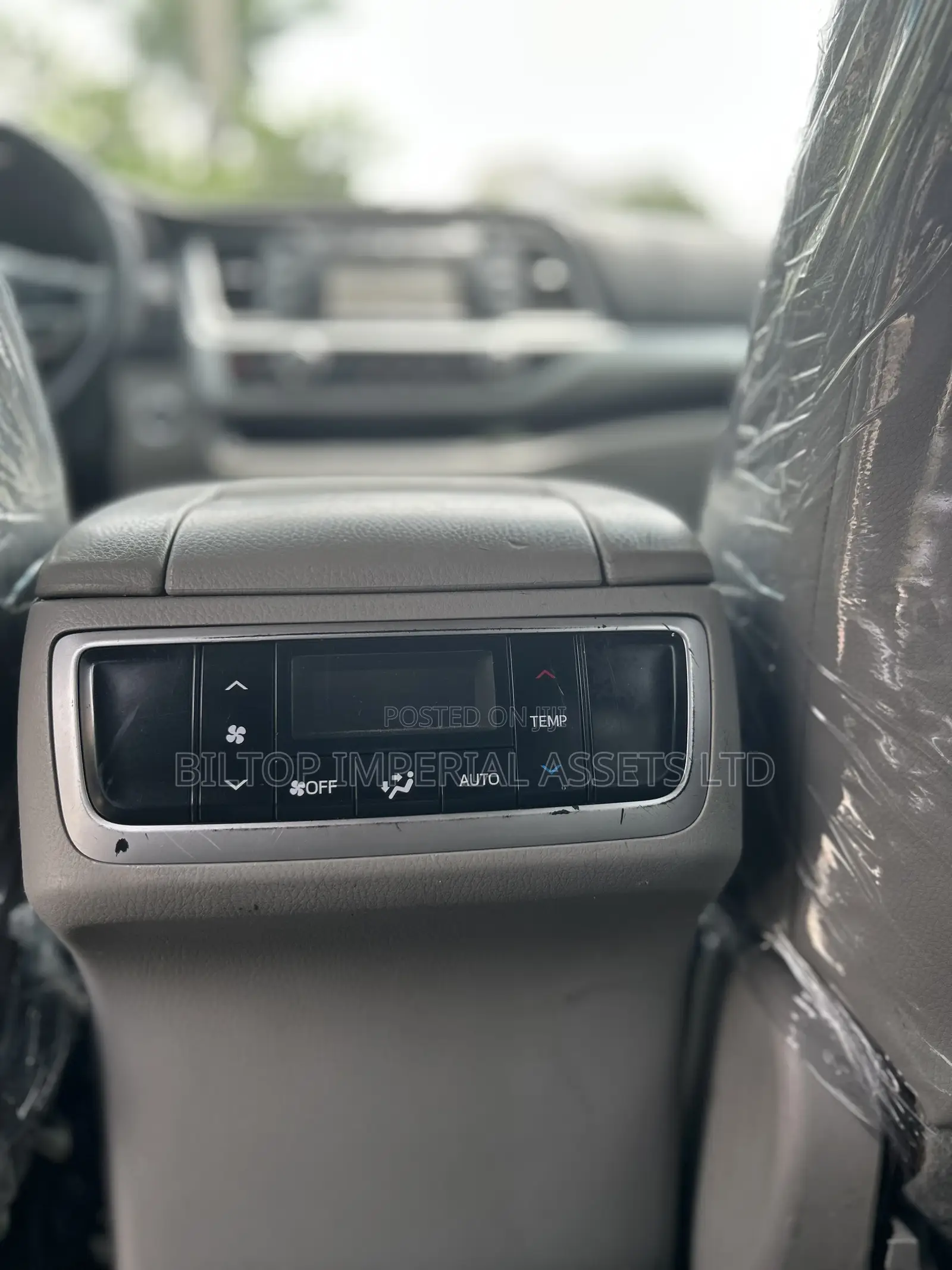 Toyota Highlander LE 4dr SUV (3.5L 6cyl 6A) 2015 Green