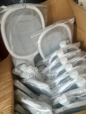 2-in-1 Rechargeable Electric Mosquito Swatter Racket Uv Trap Lamp