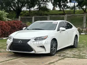 Lexus ES 350 FWD 2017 White